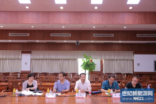 宁夏科技厅副厅长郭建川一行莅临汉能总部参观