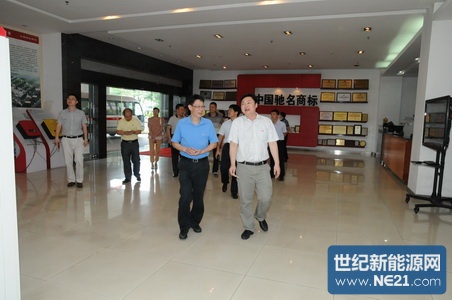 厦门市发改委领导一行考察调研易事特新能源产