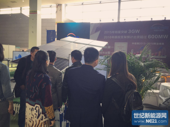 “永不停機 領跑跟蹤”中信博無錫新能源展(圖3)