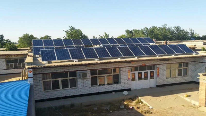 首航新能源深耕扶贫市场,用户因光伏发电屋顶