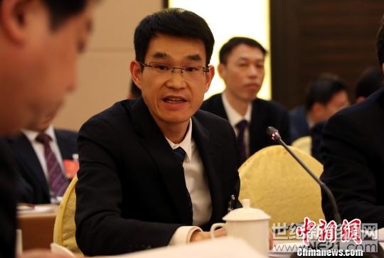 江西能源老总_江西航空公司老总照片