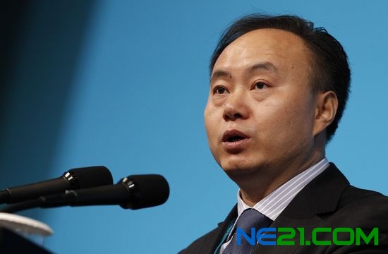 专家分析称，尚德电力施正荣的新职位执行董事长相当于董事长+CEO。