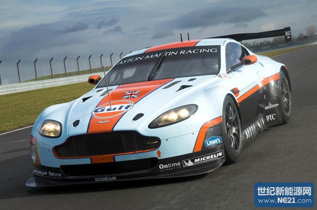Aston Martin为旗下跑车安装太阳能板