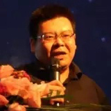 张弘博