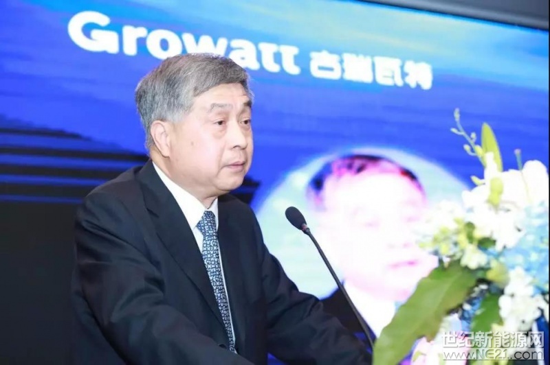 借“精英俱乐部”打通光伏精英圈层,户用扶商共赢踏上新征程3