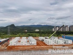 宁都独立储能试点示范项目储能设备吊装全面完成