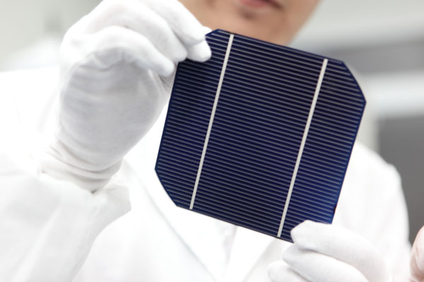 晶澳太阳能超过qcells成为全球最大的晶体硅电池片供应商